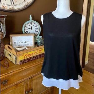 5/$15💜 Black Tunic Top